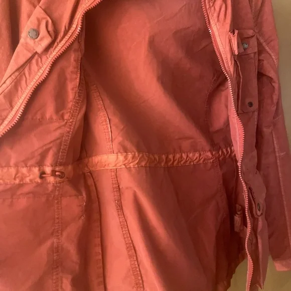 Bench. Spring jacket - Picture 3 of 6